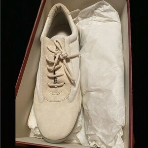 Vintage BRUNO MAGLI women’s shoes size 41

Make an offer!